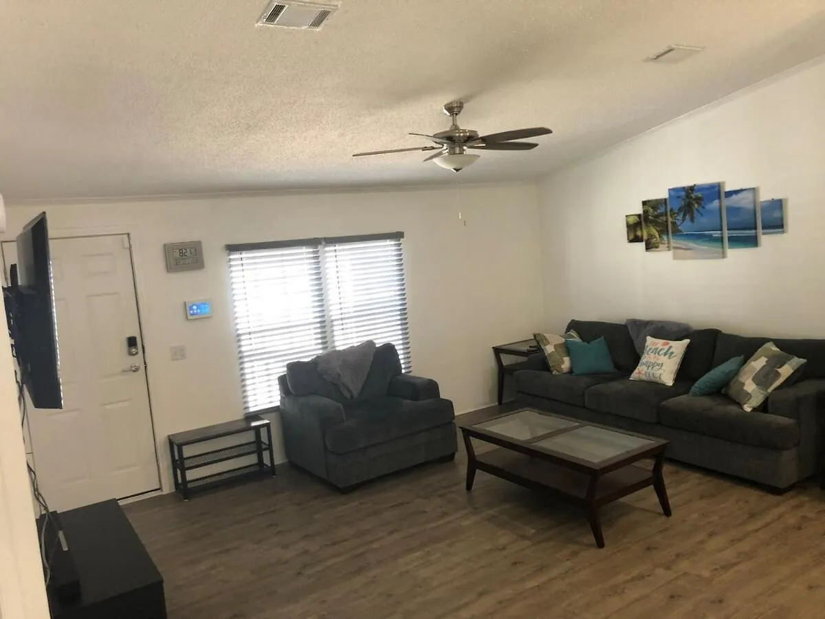 Beautiful Spacious Beach House Panama Stadt
